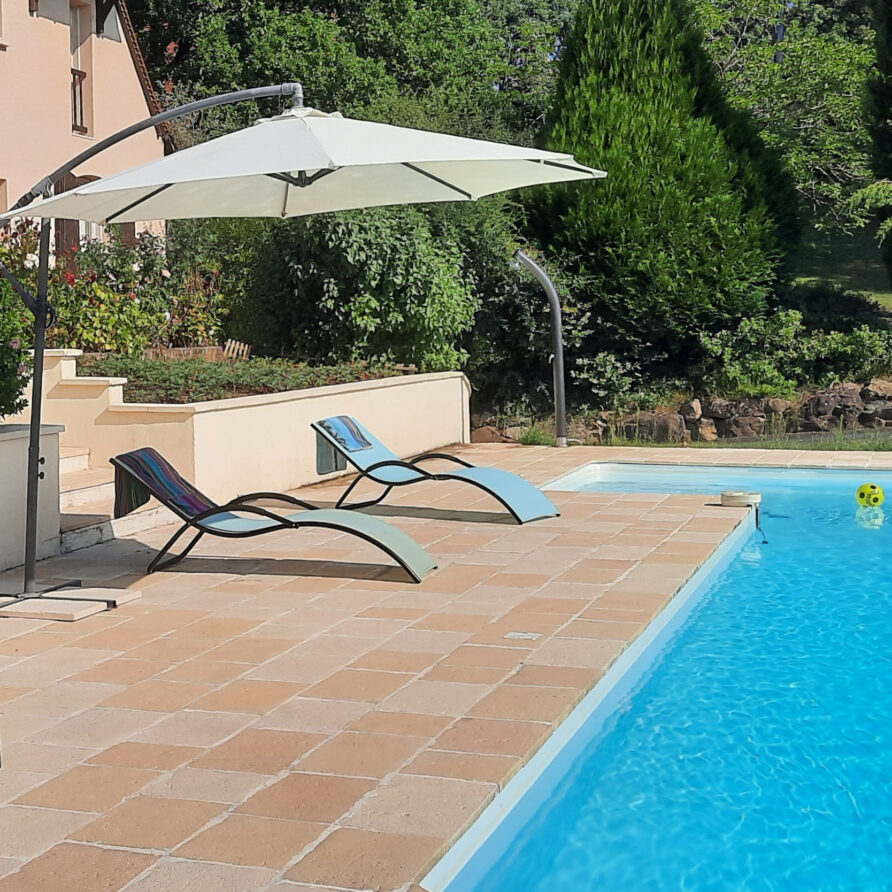 Chambres-dHotes-La-Bonne-Voie-Pool-and-Poolchairs