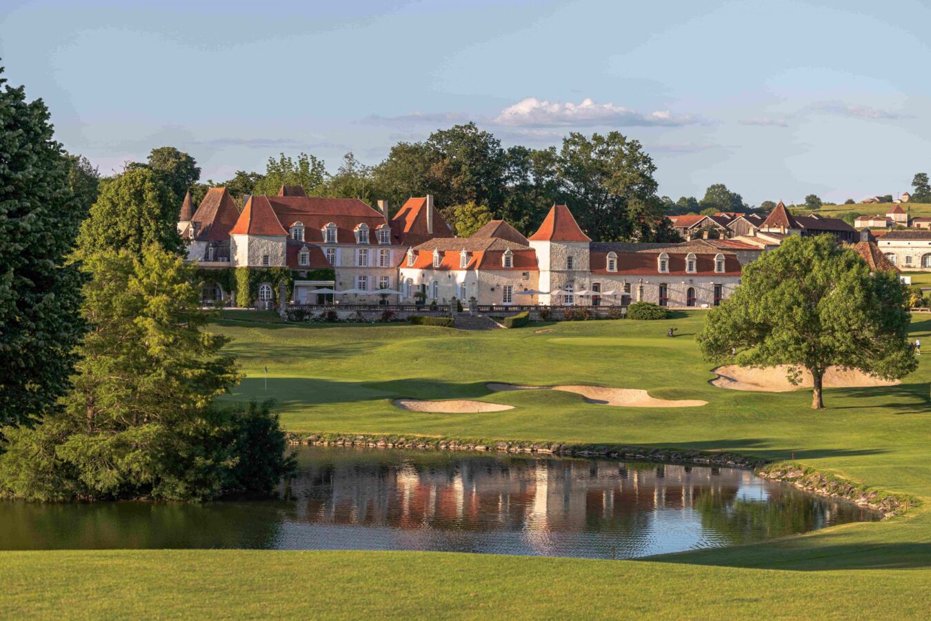 Vue-du-Golf-chateau-des-vigiers-2-scaled