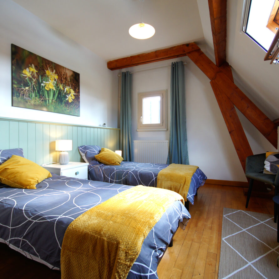 Une chambre pour une à quatre personnes